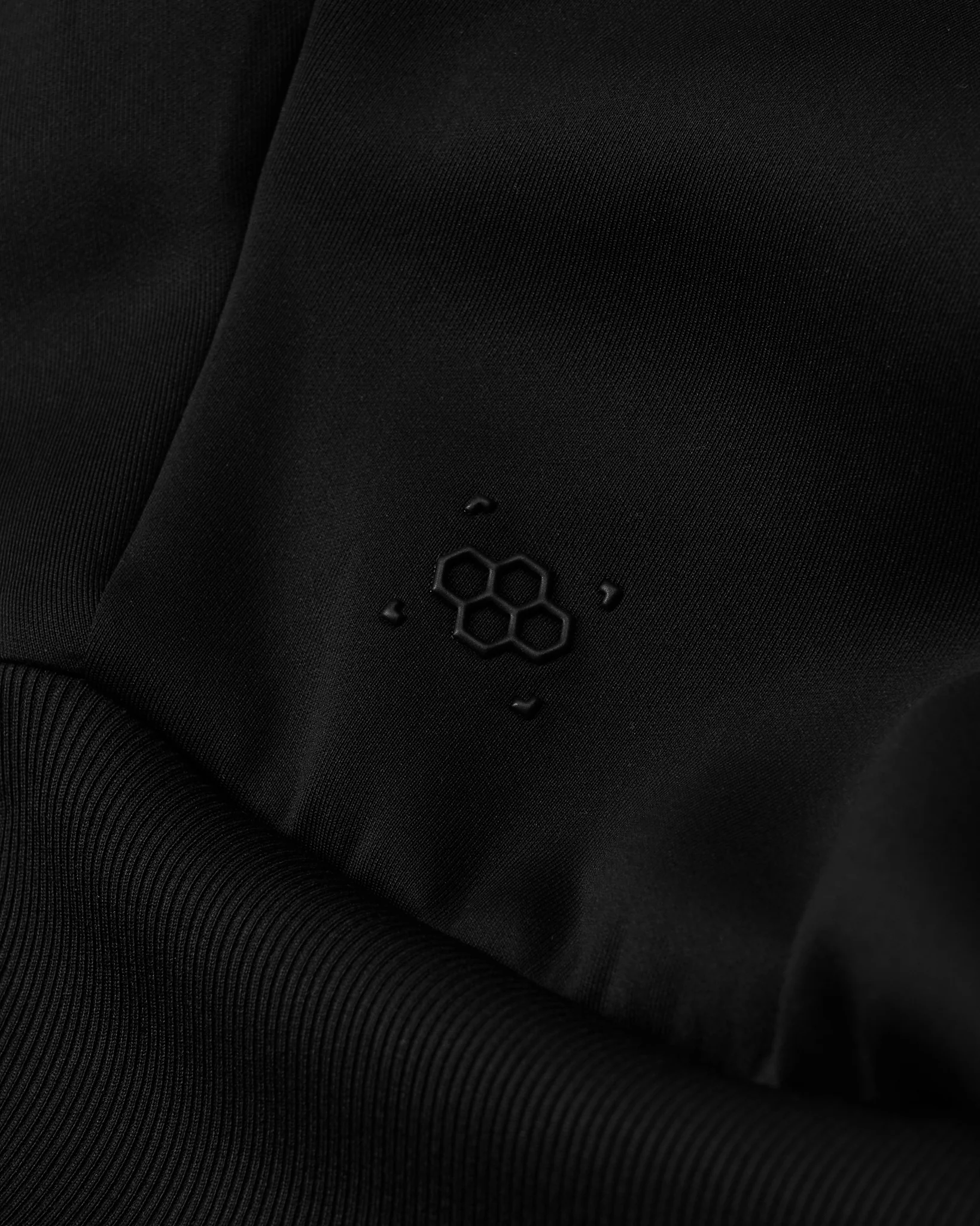 COOL-FEEL Women's Fitted Crew - Black - Image 3