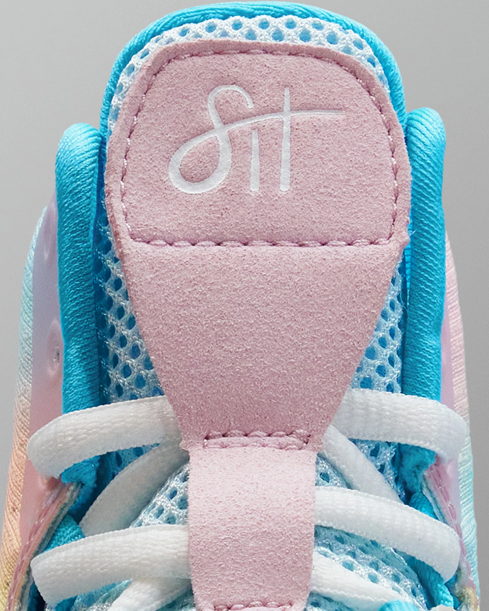Hildebrandt Girl's Wrestling Shoes - Pastel