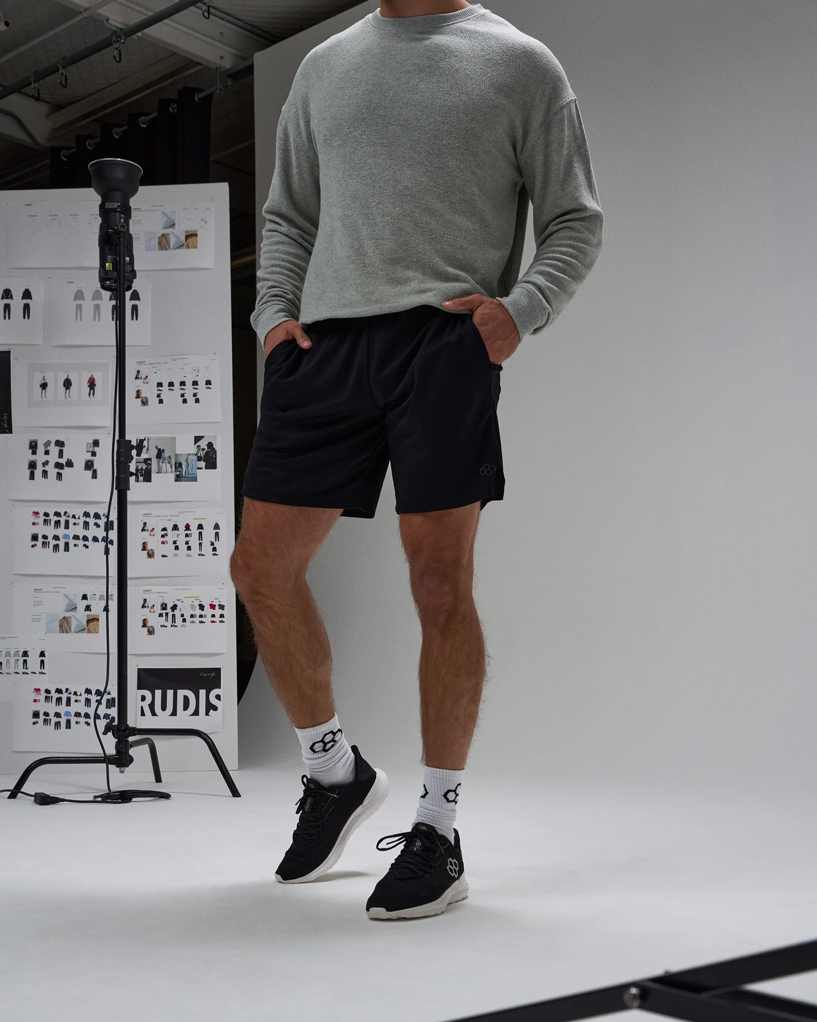 RUDIS 8" 2.0 Mesh Shorts - Black