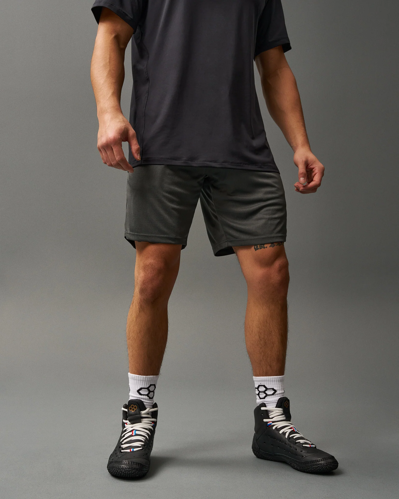 RUDIS 8" Mesh Shorts - Charcoal - Image 2