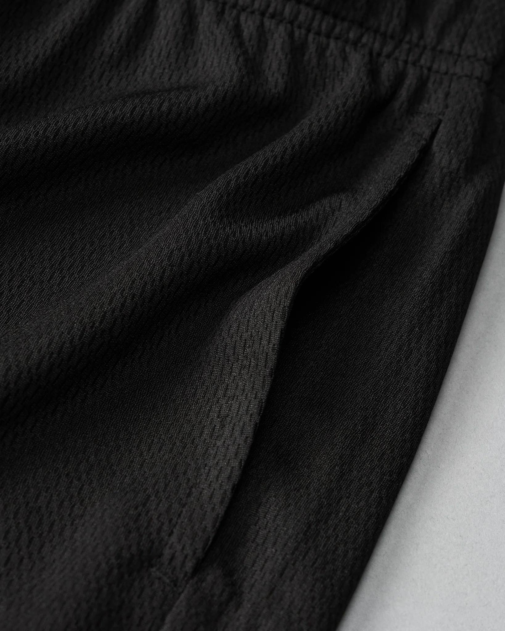 RUDIS 8" Youth Mesh Shorts - Black - Image 4