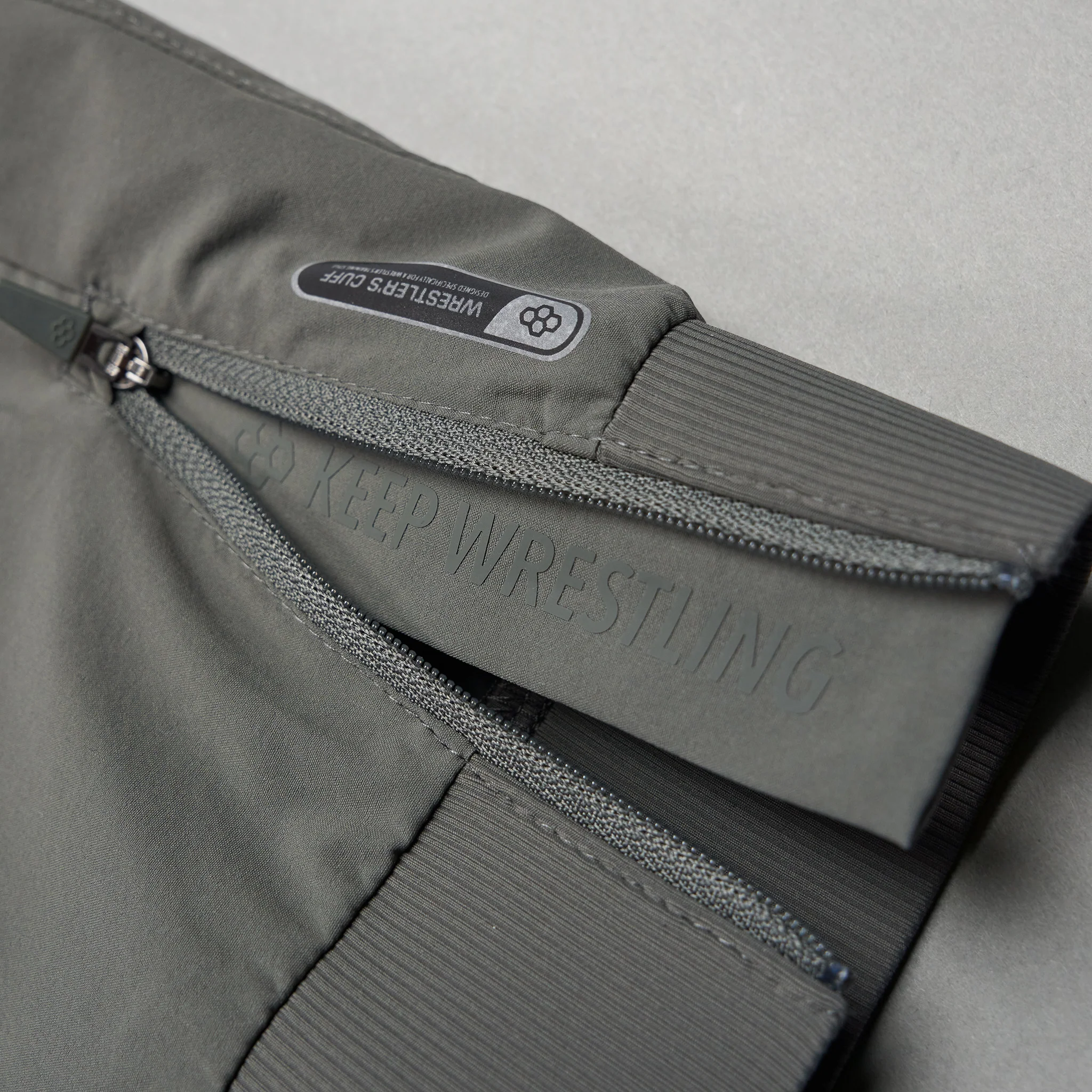 RUDIS Women's Lightweight Tech Jogger - Image 12